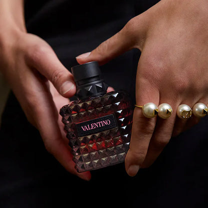 Valentino Born In Roma Donna Eau De Parfum Intense 50ml